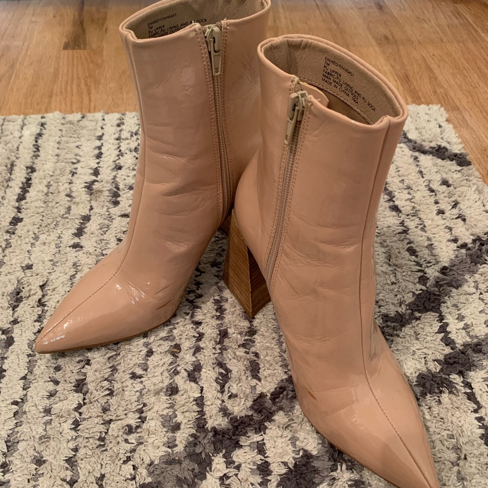 Steve Madden boots